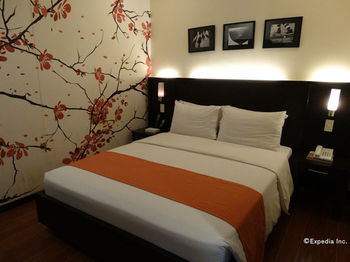 Hotel Esse Davao 3*
