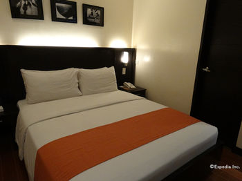 Hotel Esse Davao 3*