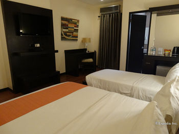 Hotel Esse Davao 3*