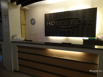 Hotel Esse Davao 3*