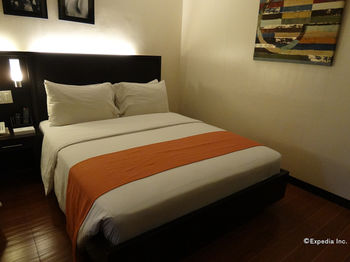 Hotel Esse Davao 3*