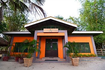 San Remigio Beach Club Sports and Leisure Resort 3*