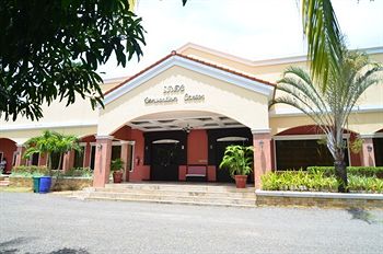 San Remigio Beach Club Sports and Leisure Resort 3*