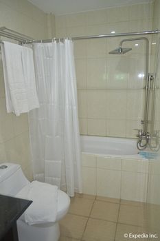 Diamond Spring Hotel Angeles 3*