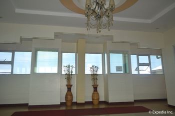 Diamond Spring Hotel Angeles 3*