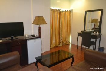 Diamond Spring Hotel Angeles 3*