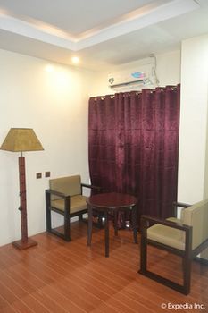 Diamond Spring Hotel Angeles 3*