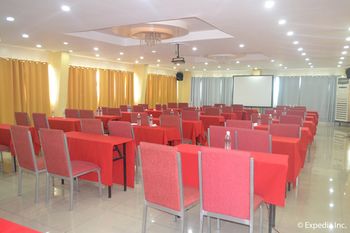 Diamond Spring Hotel Angeles 3*