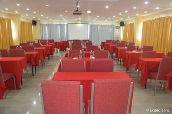 Diamond Spring Hotel Angeles 3*