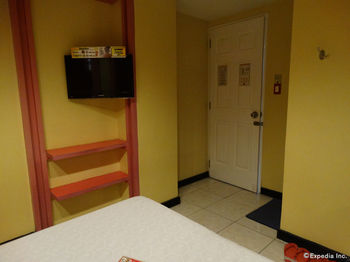 Hotel Sogo Pasay Rotonda 2*