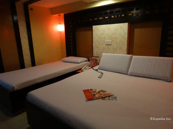 Hotel Sogo Pasay Rotonda 2*