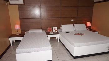 Hotel Sogo Santolan 2*