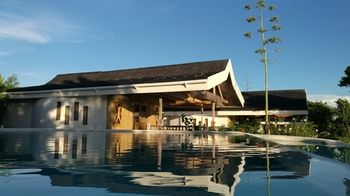 Kawayan Holiday Resort 3*