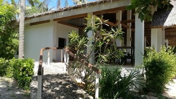 Kawayan Holiday Resort 3*