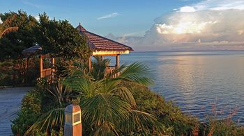 Kawayan Holiday Resort 3*