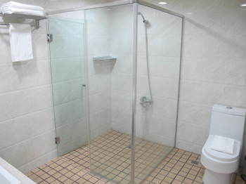 Townhouse Oak Vera Hotel Near Clark International Airport 2*
