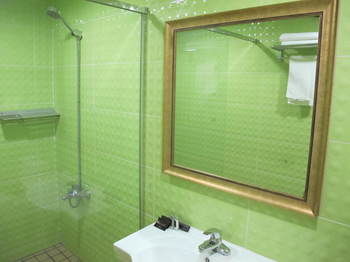Townhouse Oak Vera Hotel Near Clark International Airport 2*