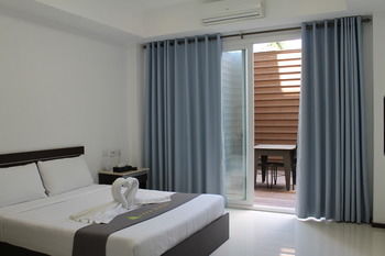 Townhouse Oak Vera Hotel Near Clark International Airport 2*