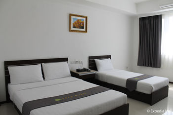 Townhouse Oak Vera Hotel Near Clark International Airport 2*