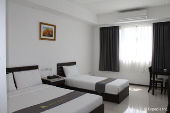 Townhouse Oak Vera Hotel Near Clark International Airport 2*