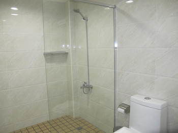Townhouse Oak Vera Hotel Near Clark International Airport 2*