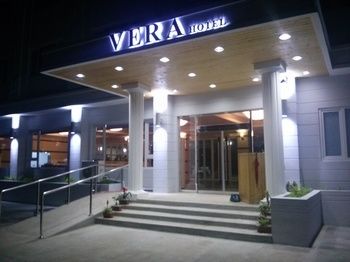 Townhouse Oak Vera Hotel Near Clark International Airport 2*