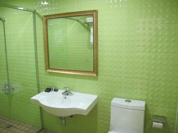 Townhouse Oak Vera Hotel Near Clark International Airport 2*