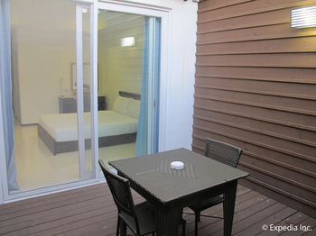 Townhouse Oak Vera Hotel Near Clark International Airport 2*