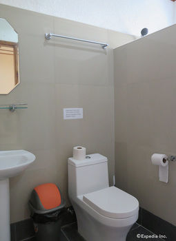 Bohol Sunside Resort 3*