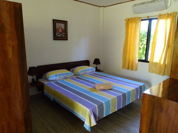Bohol Sunside Resort 3*
