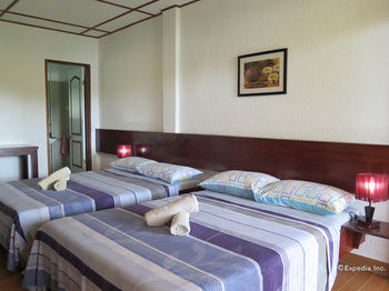 Bohol Sunside Resort 3*