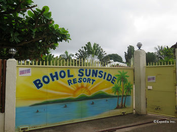 Bohol Sunside Resort 3*