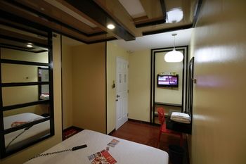 Hotel Sogo Alabang Rotonda 2*