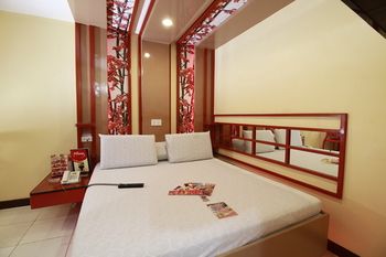 Hotel Sogo Alabang Rotonda 2*