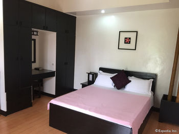 La Pernela Beachfront Resort 3*