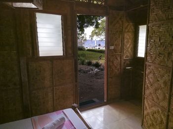 Isla Hayahay Beach Resort and Restaurant 3*