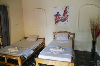 Isla Hayahay Beach Resort and Restaurant 3*