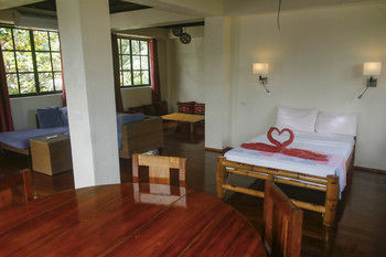 Isla Hayahay Beach Resort and Restaurant 3*