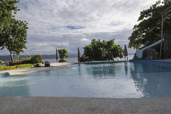 Isla Hayahay Beach Resort and Restaurant 3*