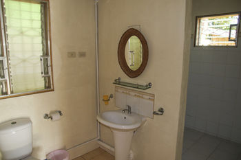 Isla Hayahay Beach Resort and Restaurant 3*