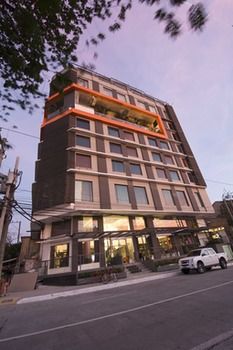 Hive Hotel and Convention Place 3*