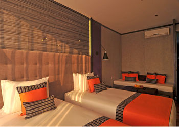 Hive Hotel and Convention Place 3*