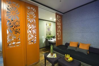 Hive Hotel and Convention Place 3*