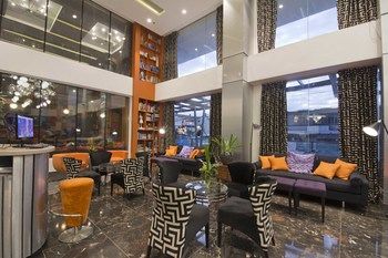 Hive Hotel and Convention Place 3*