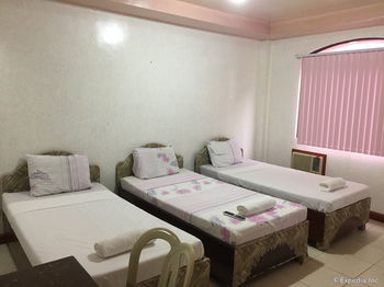 OYO 426 Coco Grove Tourist Inn 2*