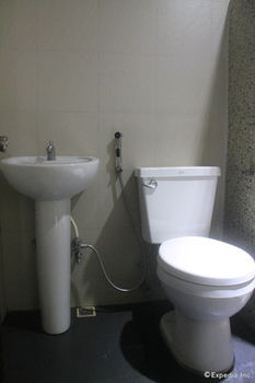 Halina Drive Inn Hotel - Pasay 2*