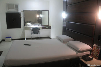 Halina Drive Inn Hotel - Pasay 2*