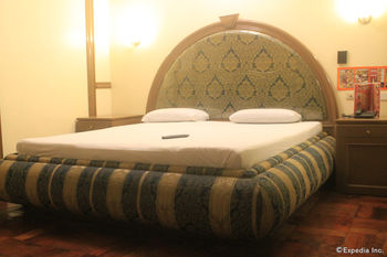 Halina Drive Inn Hotel - Pasay 2*