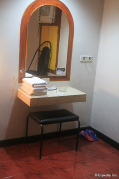 Halina Drive Inn Hotel - Pasay 2*
