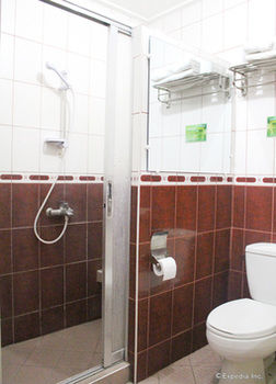 Kokomo's Suites Hotel 2*